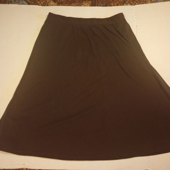- Only Necessities A line mid length skirt with elastic waist - Picture 4 of 7
